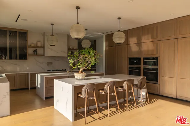 $14,995,000 | 455 North Bundy Drive, Los Angeles, CA 90049