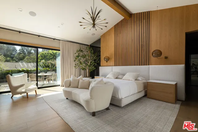 $14,995,000 | 455 North Bundy Drive, Los Angeles, CA 90049