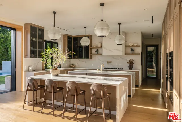 $14,995,000 | 455 North Bundy Drive, Los Angeles, CA 90049