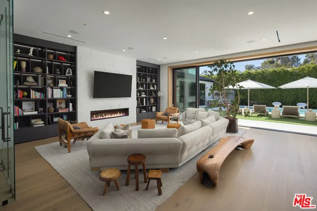 $14,995,000 | 455 North Bundy Drive, Los Angeles, CA 90049