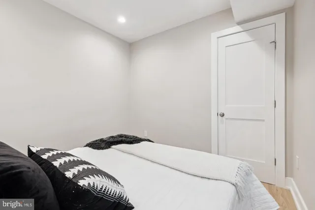 $5,000 | 5305 Connecticut Avenue Northwest, Unit 2, Washington, DC 20015