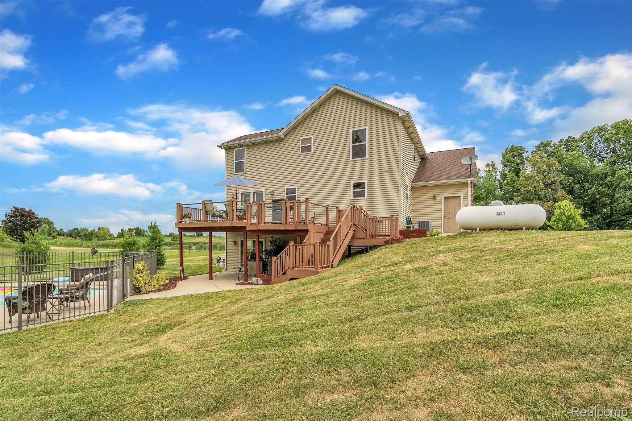 828 East Marr Road Howell, MI 48855 - Photo 36 of 42 Gallery Image 36