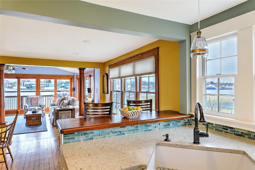 183 Mathewson Road Barrington, RI 02806 - Photo 13 of 34