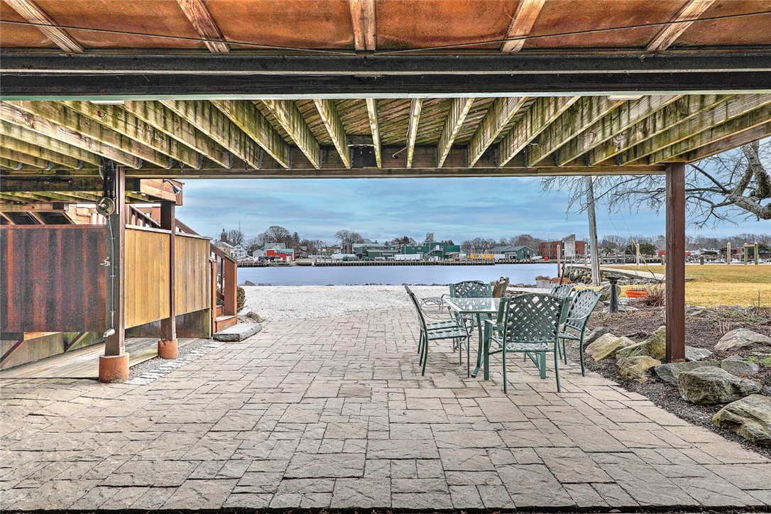 183 Mathewson Road Barrington, RI 02806 - Photo 28 of 34