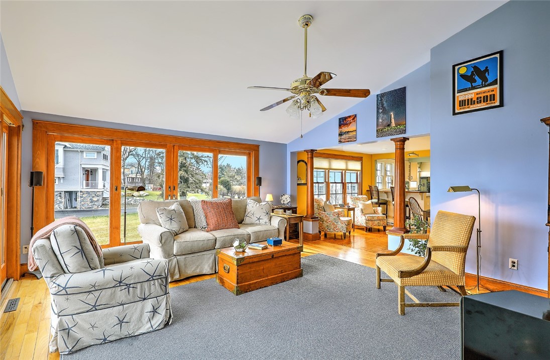 183 Mathewson Road Barrington, RI 02806 - Photo 4 of 34