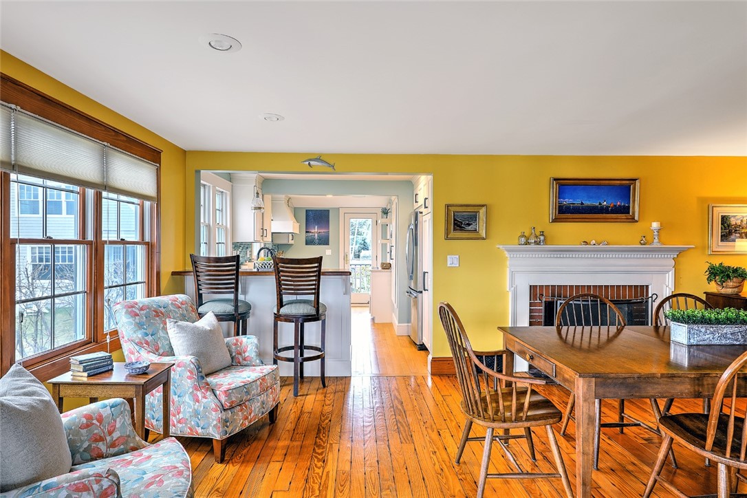 183 Mathewson Road Barrington, RI 02806 - Photo 7 of 34