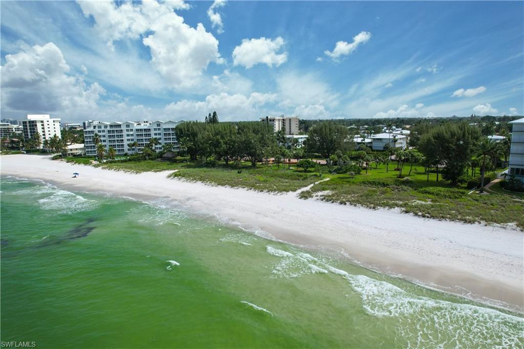 3135 Riviera Drive, Unit B205 Naples, FL 34103 - Photo 13 of 48