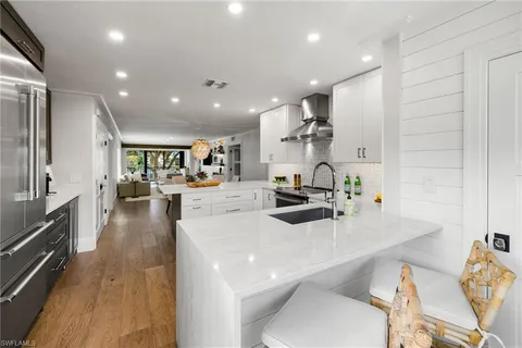 $799,000 | 3135 Riviera Drive, Unit B205, Naples, FL 34103