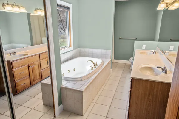 $585,275 | 15 Hemlock Lane, Binghamton, NY 13901