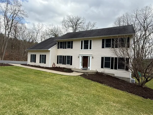 $585,275 | 15 Hemlock Lane, Binghamton, NY 13901