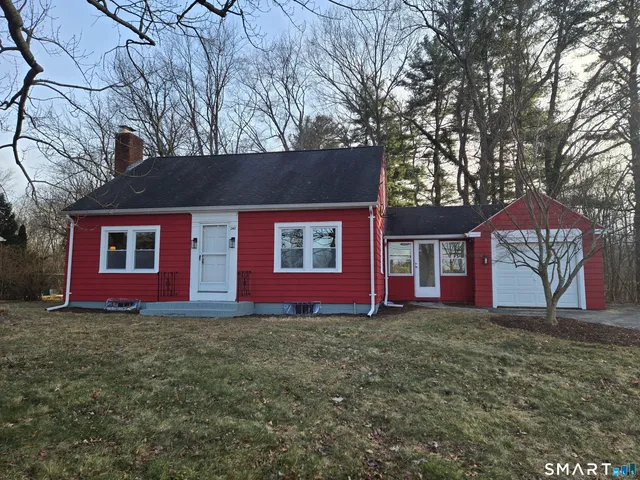 $369,900 | 242 Elm Street, Enfield, CT 06082