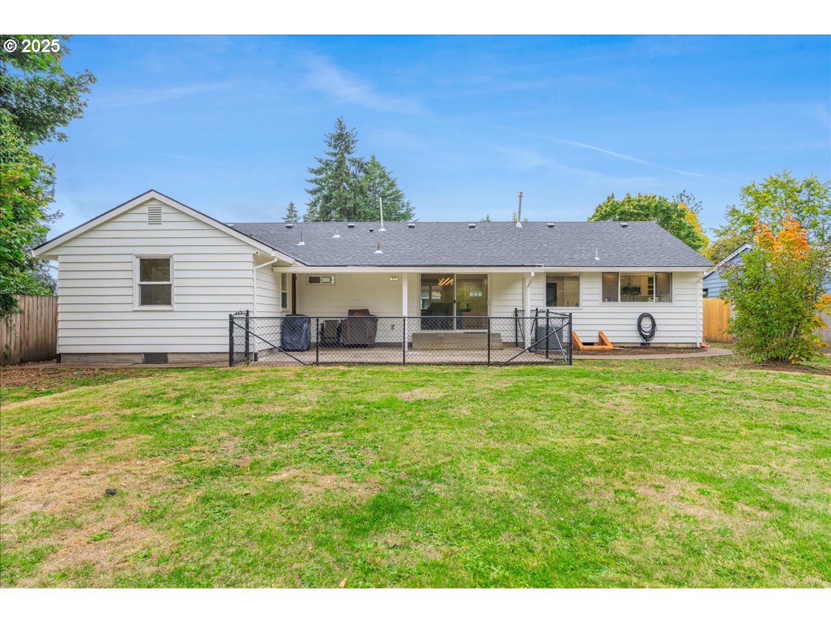 1317 Filbert Street Forest Grove, OR 97116 - Photo 23 of 29 a front view of a house with a garden