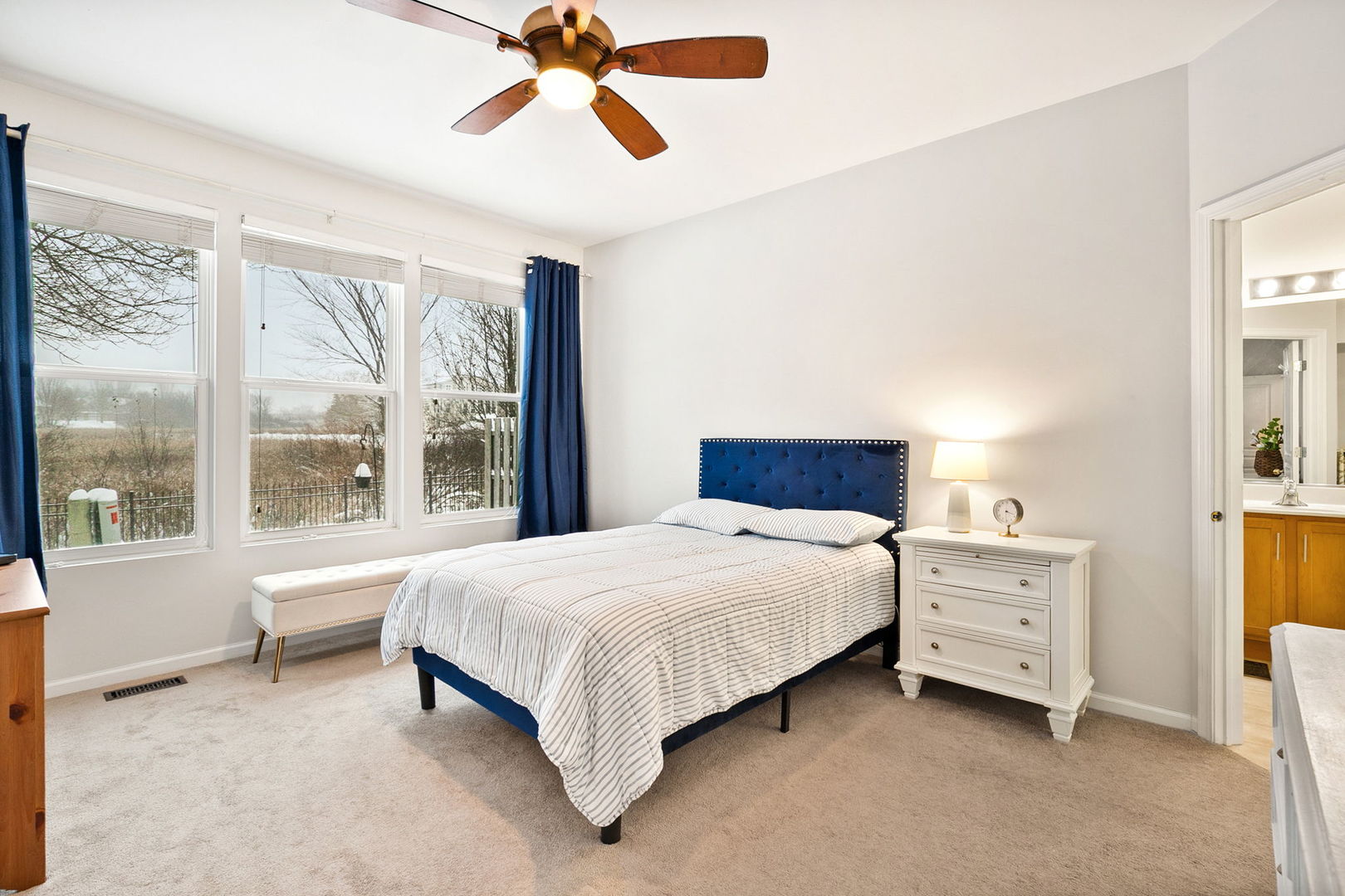 2854 Waterfront Avenue Algonquin, IL 60102 - Photo 10 of 29 a bedroom with a bed and a window