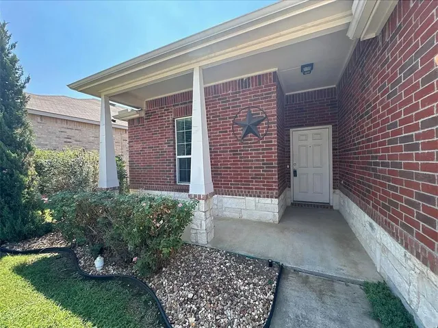 $2,250 | 2400 Lohani Lane, Fort Worth, TX 76131