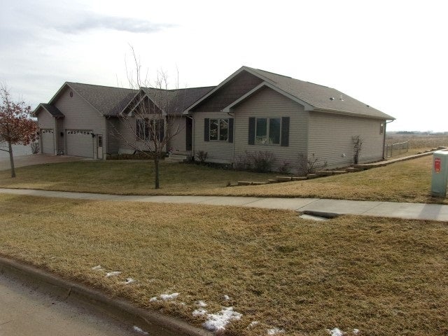 907 Randall Road Tipton, IA 52772 - Photo 2 of 25 Gallery Image 2