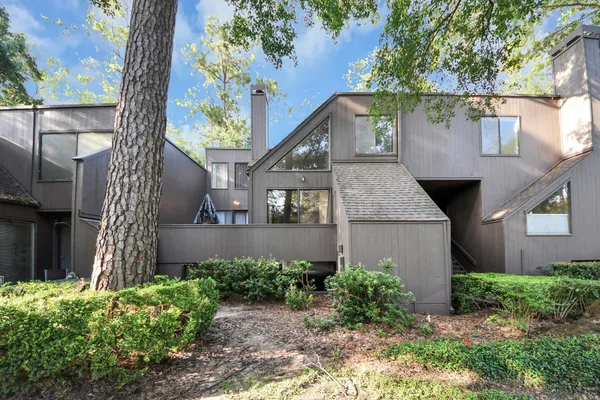 $280,000 | 330 Litchfield Lane, Unit 37, Houston, TX 77024