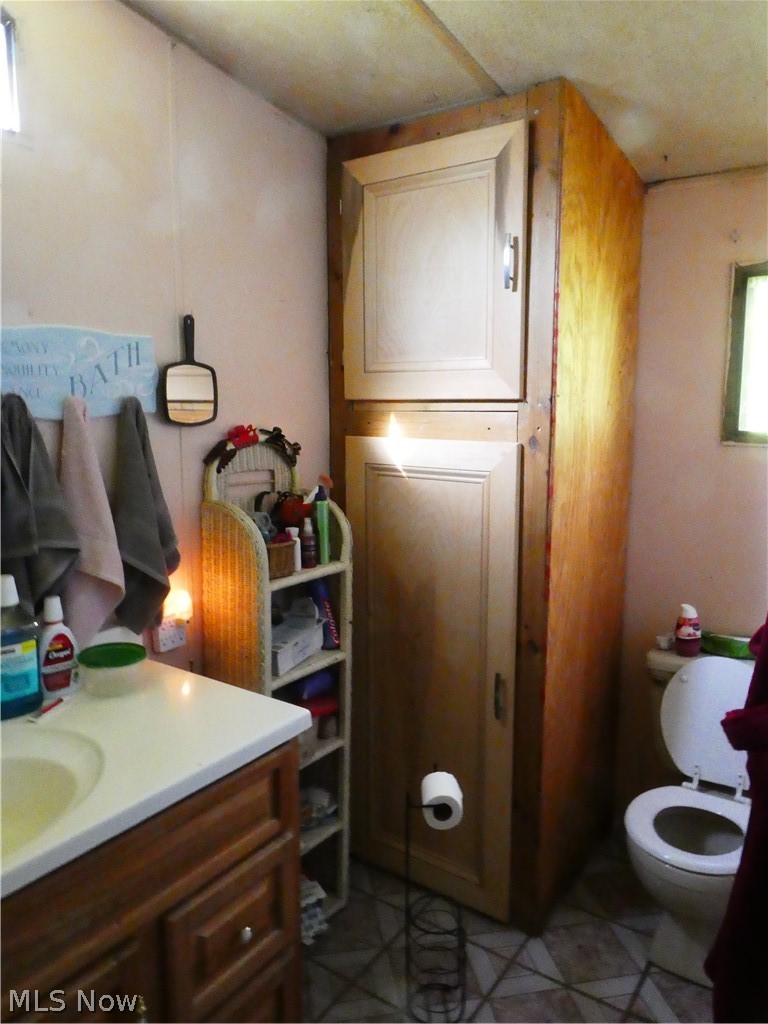 67 Happy Hollow Road Chester, WV 26034 - Photo 8 of 12