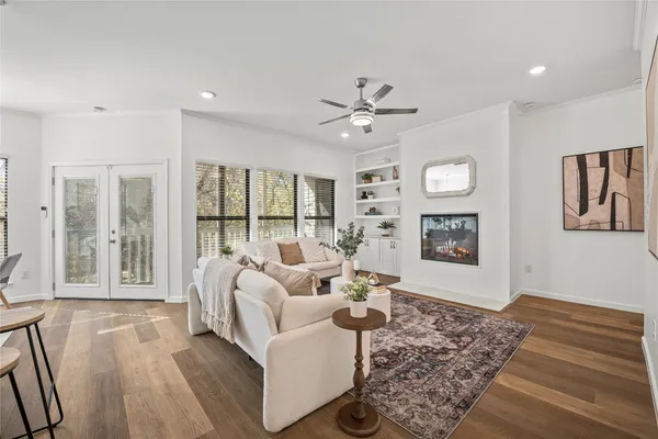 $1,749 | 6501 Columbia Oaks Court, Unit D8, Austin, TX 78759