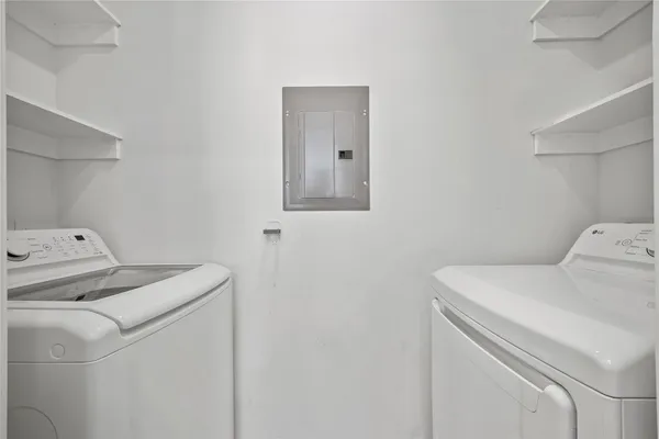 $1,749 | 6501 Columbia Oaks Court, Unit D8, Austin, TX 78759