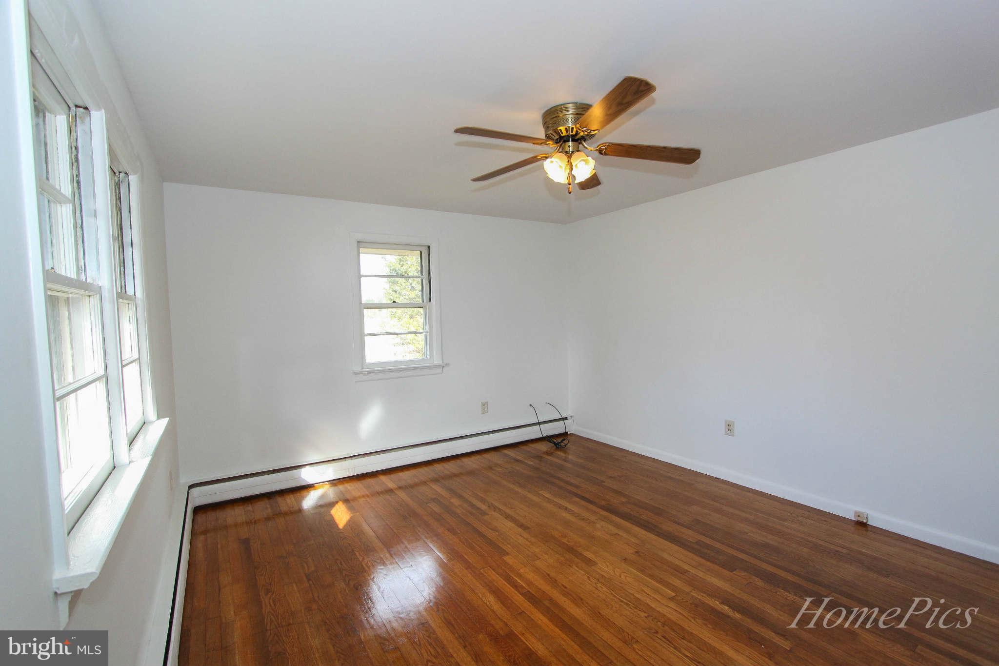 17025 Hughes Road Poolesville, MD 20837 - Photo 18 of 30 Bedroom