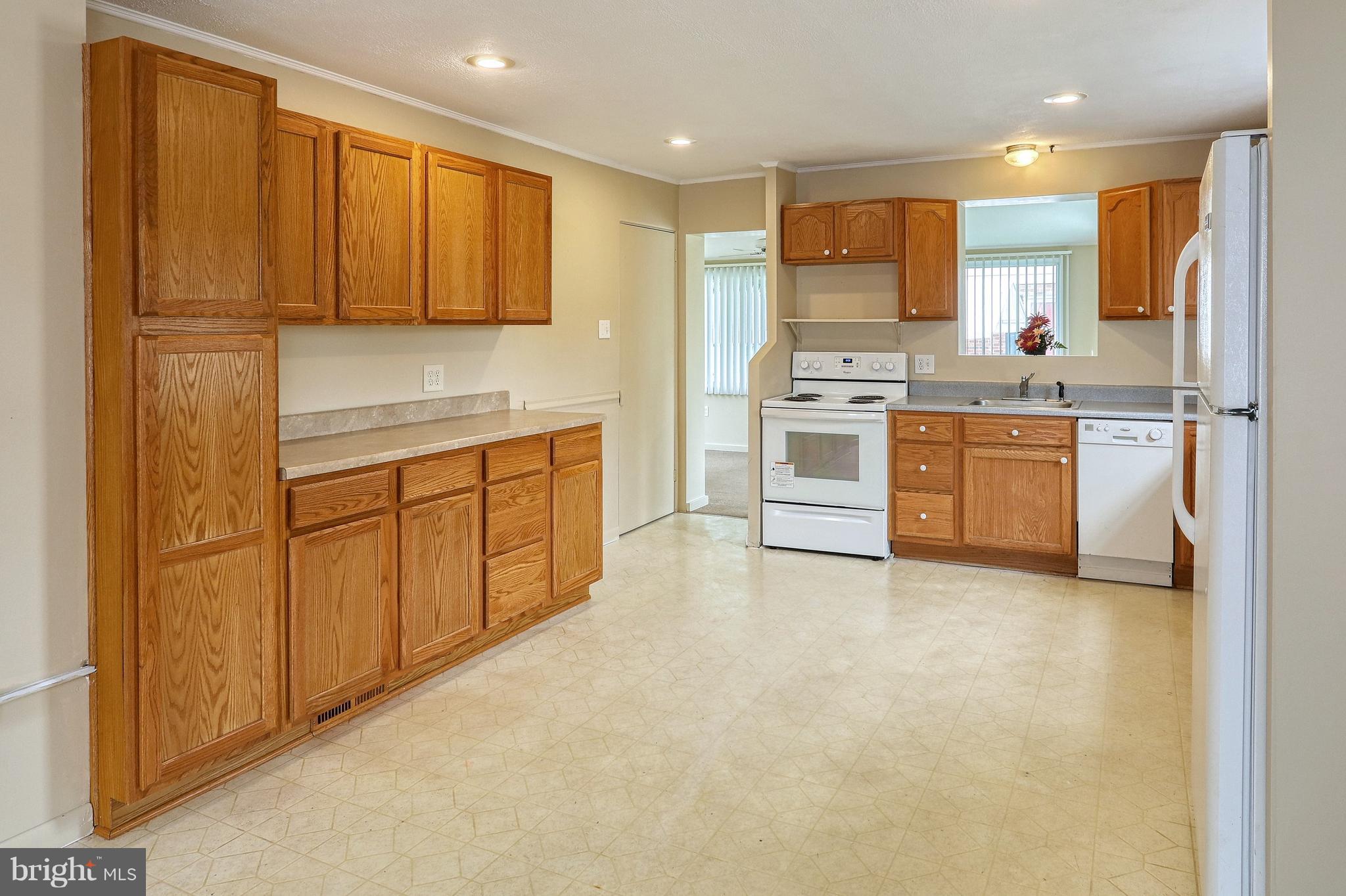 1099 Church Road York, PA 17404 - Photo 6 of 26 Gallery Image 6