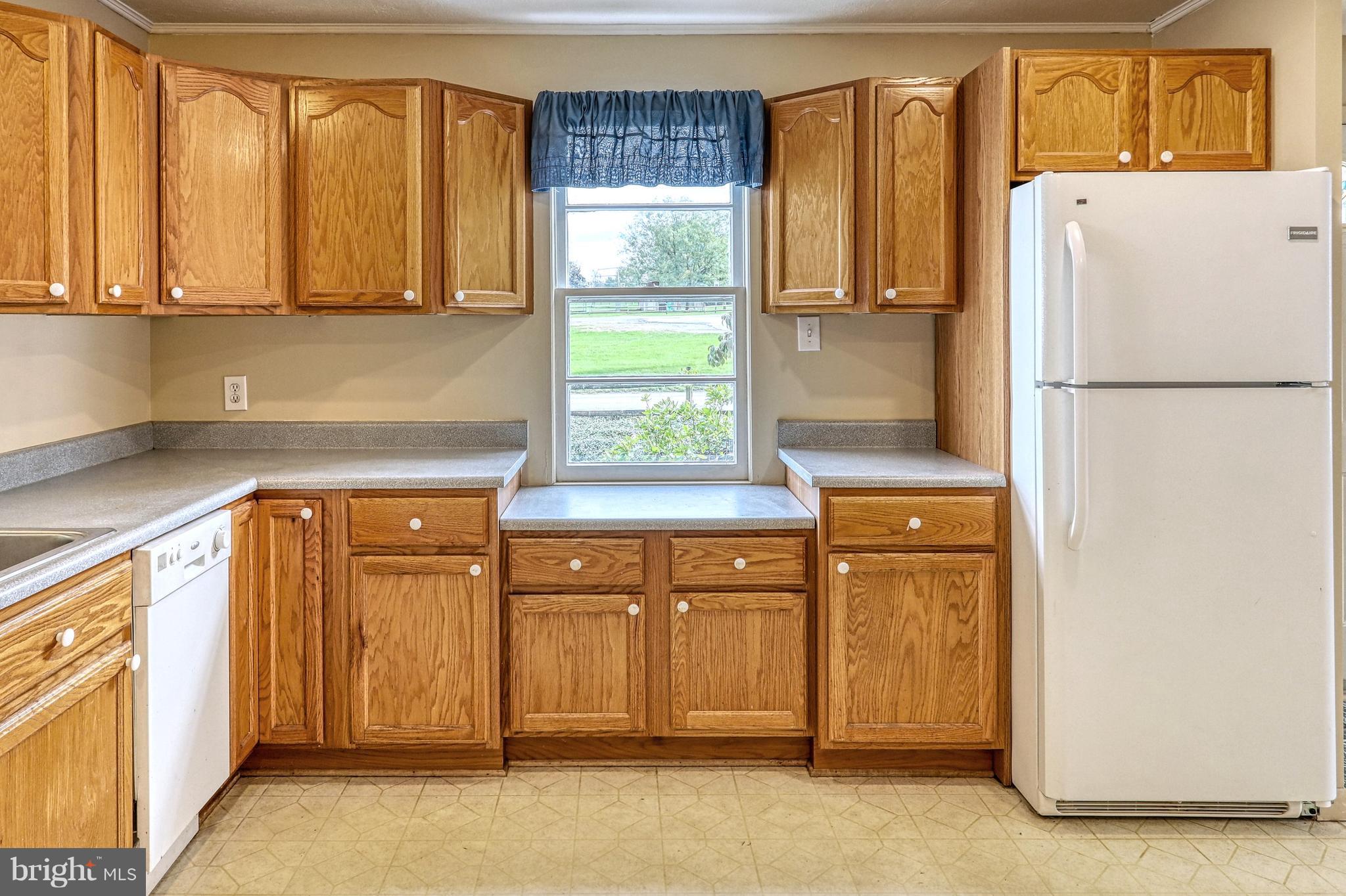 1099 Church Road York, PA 17404 - Photo 7 of 26 Gallery Image 7
