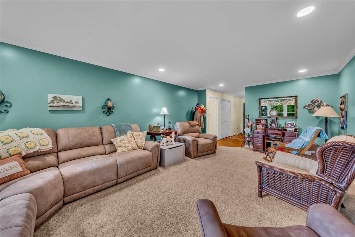 1555 Charles Bell Road Clarksville, TN 37040 - Photo 9 of 86