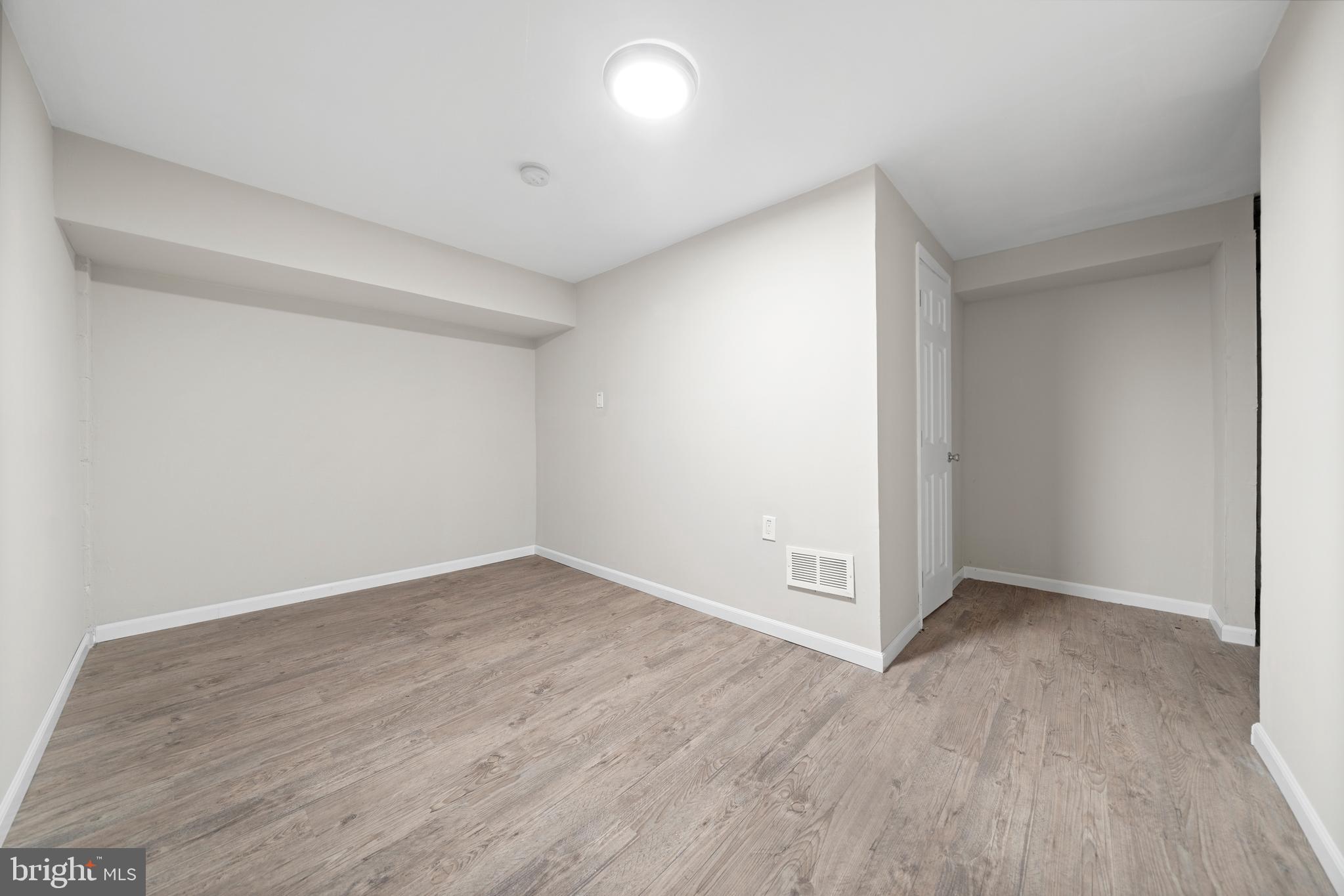 1018 Kevin Road Baltimore, MD 21229 - Photo 10 of 19
