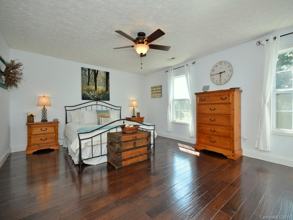 172 Bennett Road Candler, NC 28715 - Photo 14 of 24 Gallery Image 14
