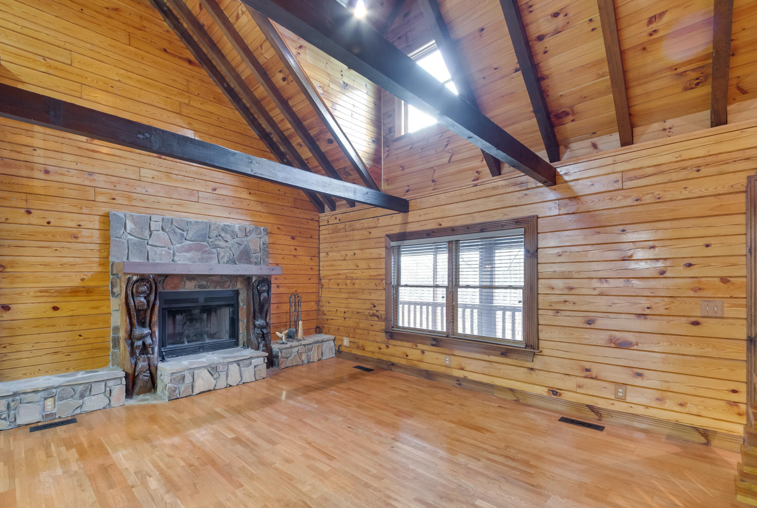 635 Eads Bluff Road Northwest Georgetown, TN 37336 - Photo 7 of 40 GREAT ROOM