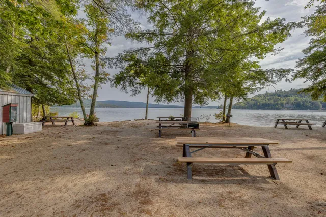 $2,800 | 34 North Shore Road, Hebron, NH 03241