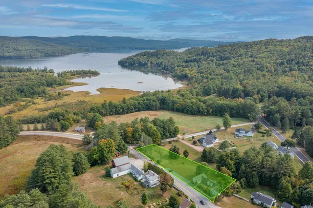 $2,800 | 34 North Shore Road, Hebron, NH 03241
