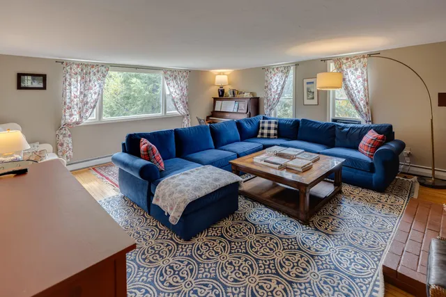 $2,800 | 34 North Shore Road, Hebron, NH 03241