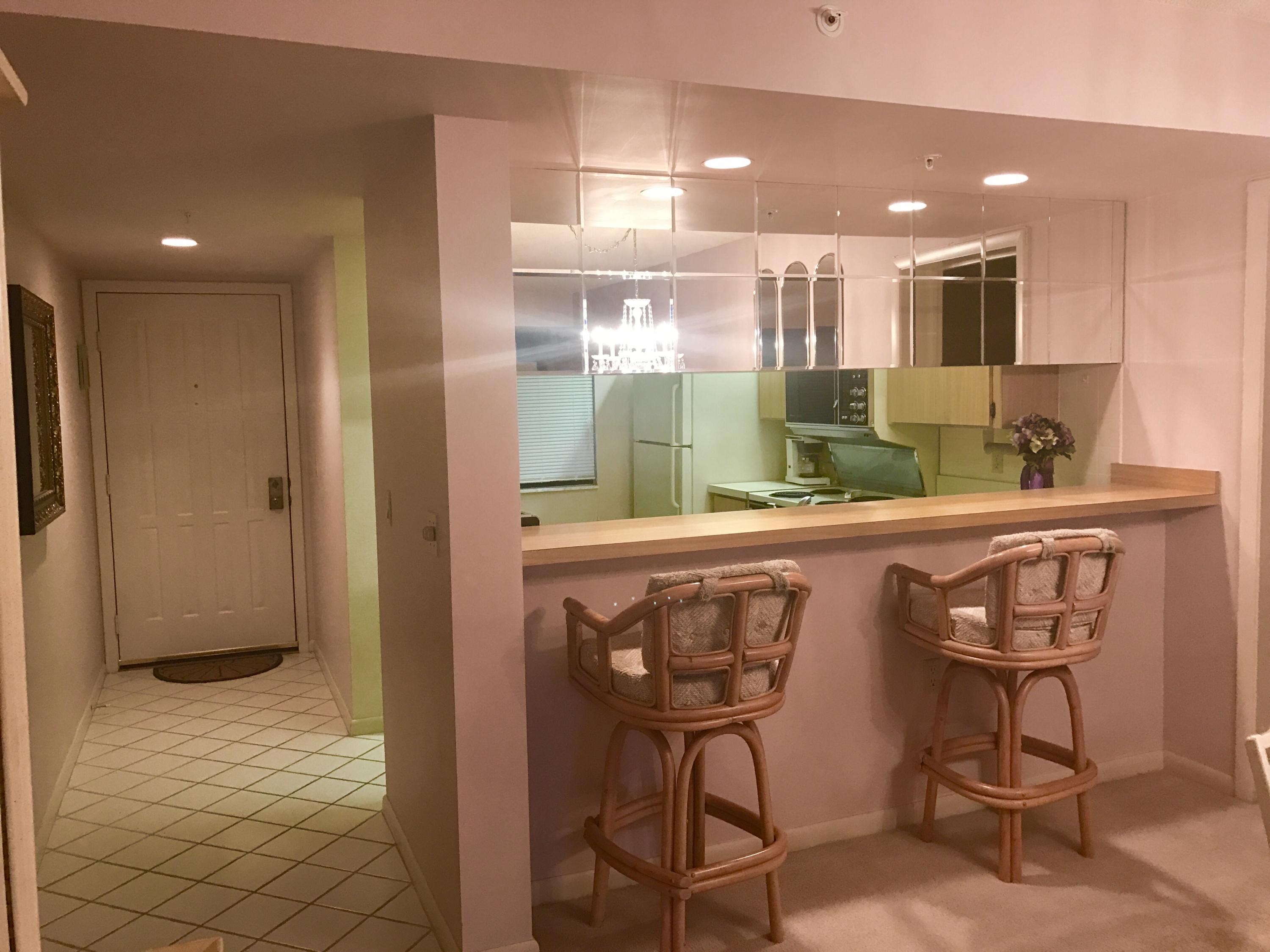 1101 Seafarer Circle, Unit 204 Jupiter, FL 33477 - Photo 8 of 18 1101 Seafarer 204 Bar