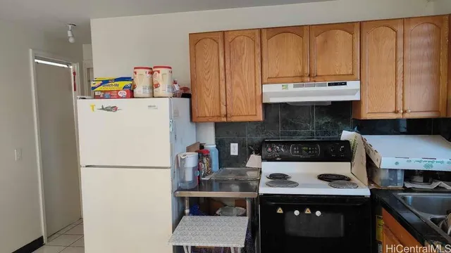 $300,000 | 1325 North School Street, Unit C323, Honolulu, HI 96817