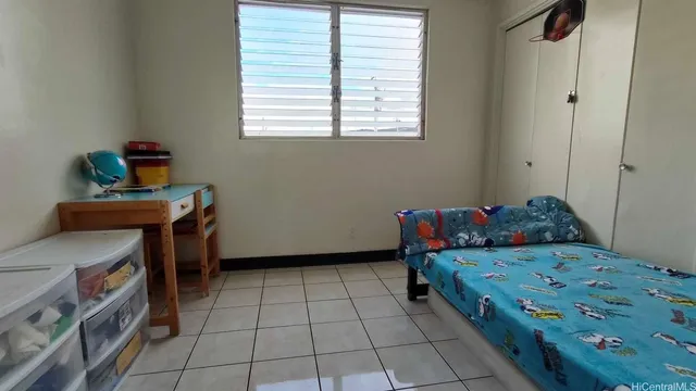 $300,000 | 1325 North School Street, Unit C323, Honolulu, HI 96817