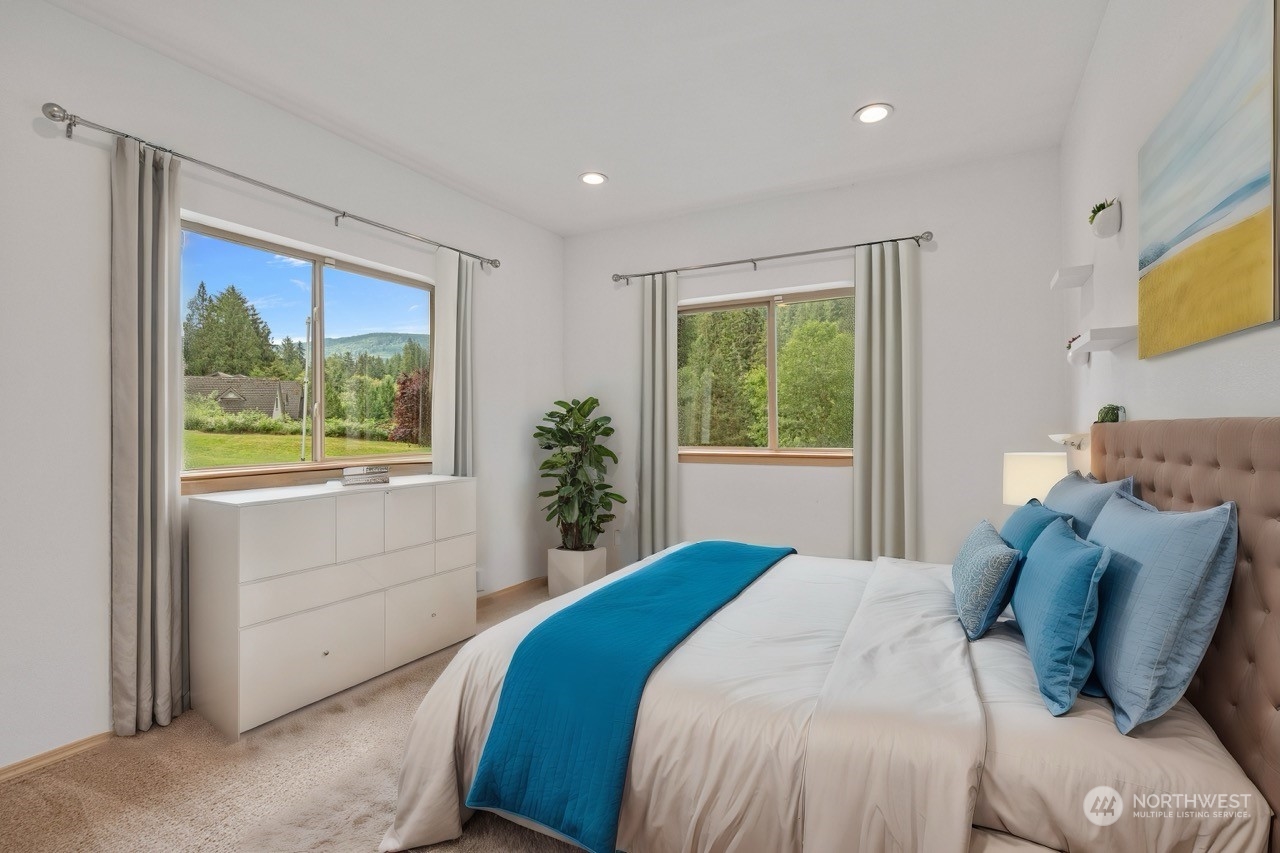 12335 Upper Preston Road Southeast Issaquah, WA 98027 - Photo 26 of 38 Gallery Image 26