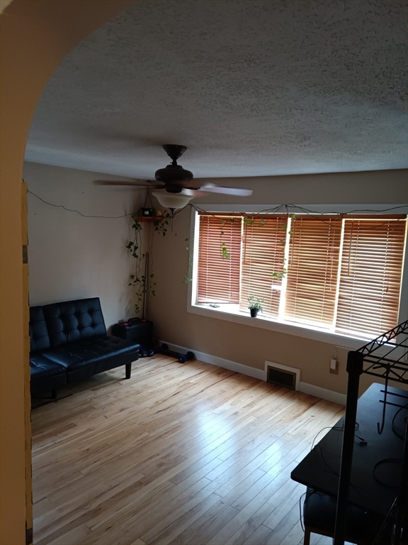 156 Slater Avenue Springfield, MA 01119 - Photo 20 of 32 Gallery Image 20