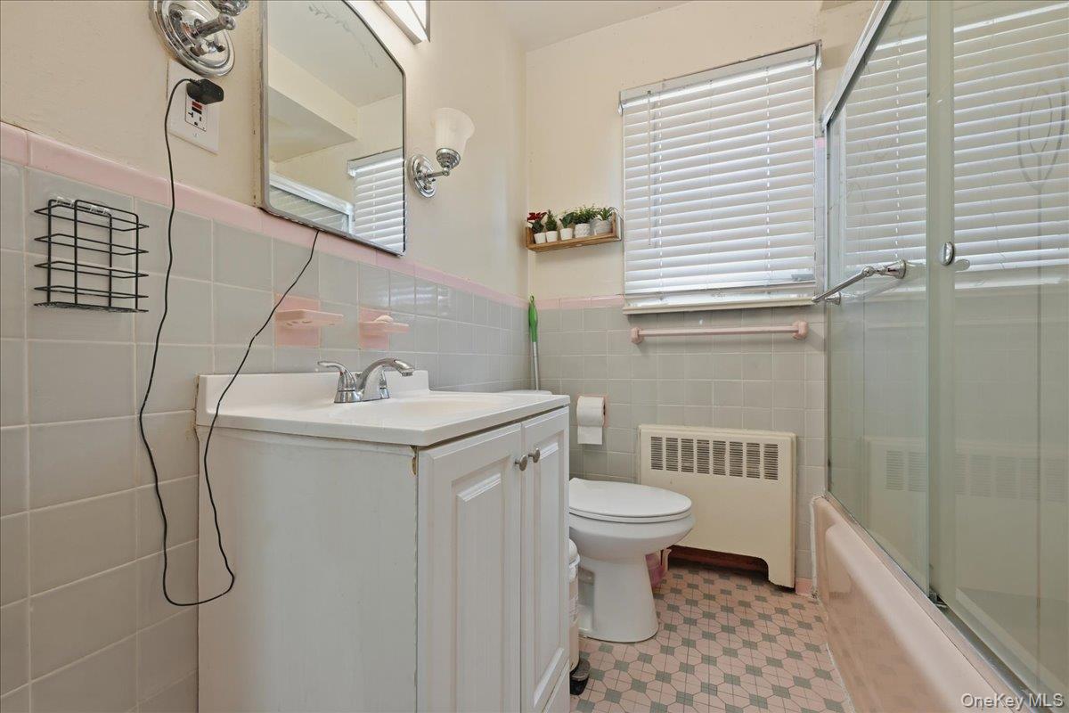 79 Wellington Road Elmont, NY 11003 - Photo 16 of 33