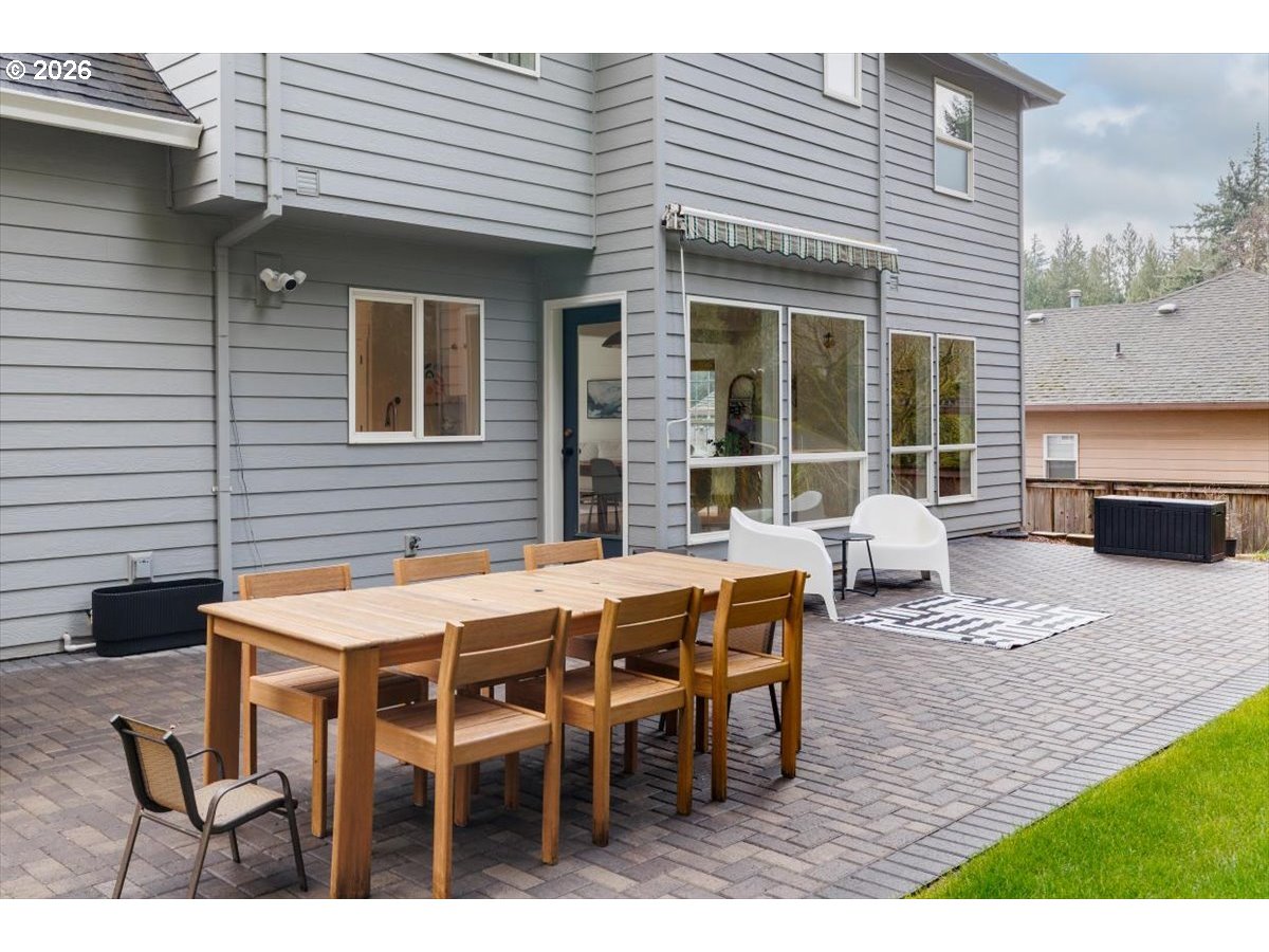 36745 Eldridge Drive Sandy, OR 97055 - Photo 35 of 39 a view of a dinning table and chairs in the patio