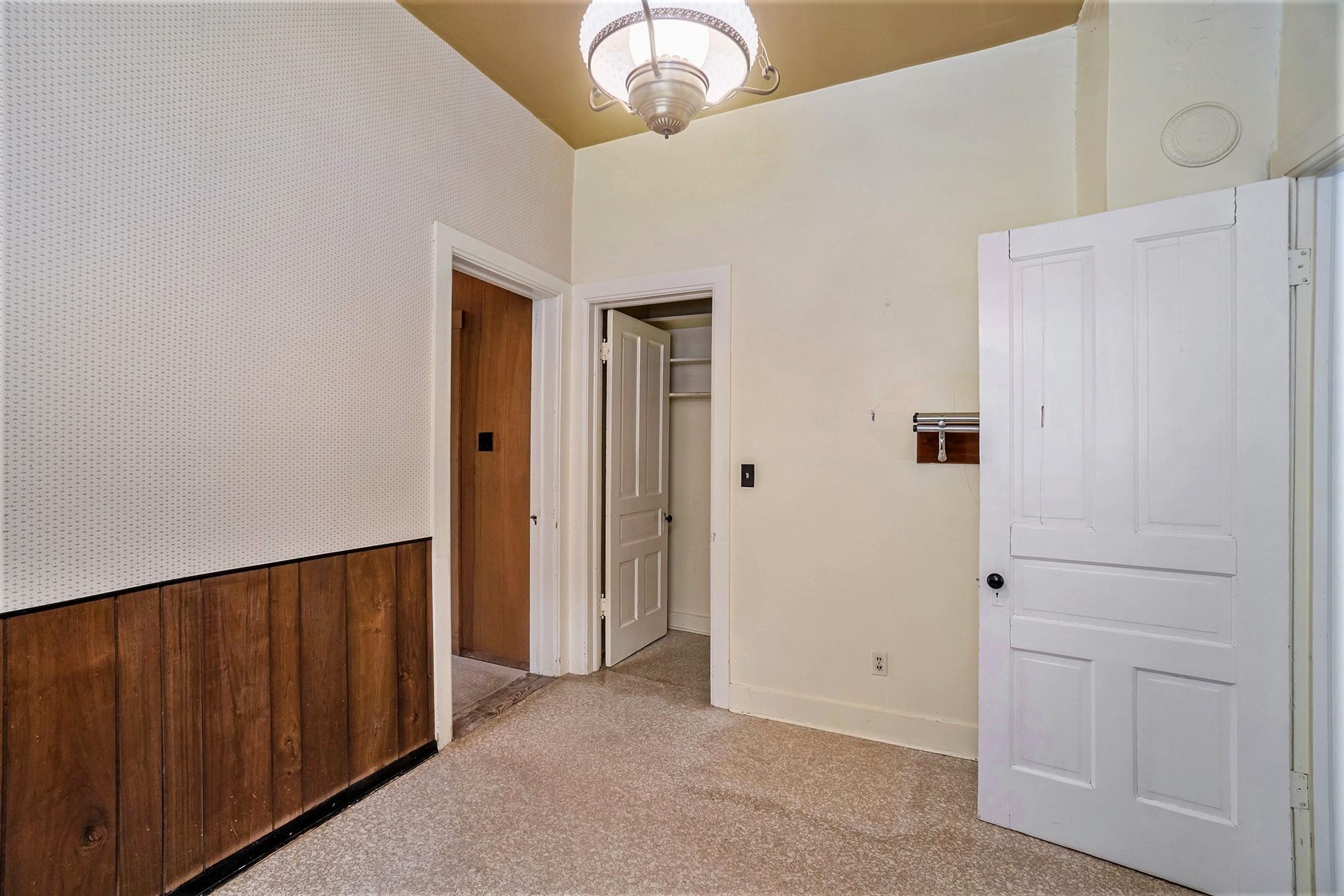 18293 Mission Road Traverse City, MI 49686 - Photo 7 of 52 1902282-7.JPG