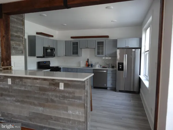 $2,600 | 114 Levering Street, Philadelphia, PA 19127