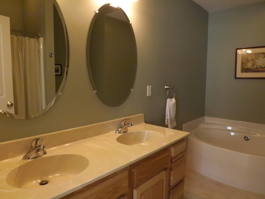 59 Providence Road, Unit 2 Grafton, MA 01519 - Photo 14 of 25 Gallery Image 14