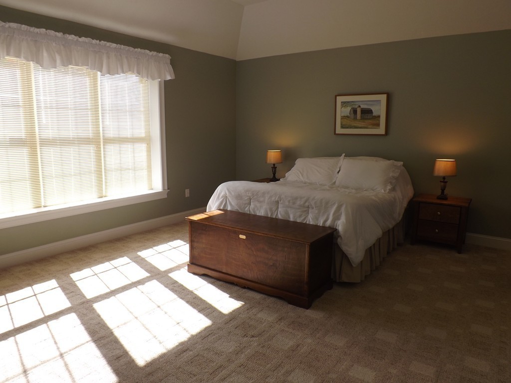 59 Providence Road, Unit 2 Grafton, MA 01519 - Photo 9 of 25 Gallery Image 9