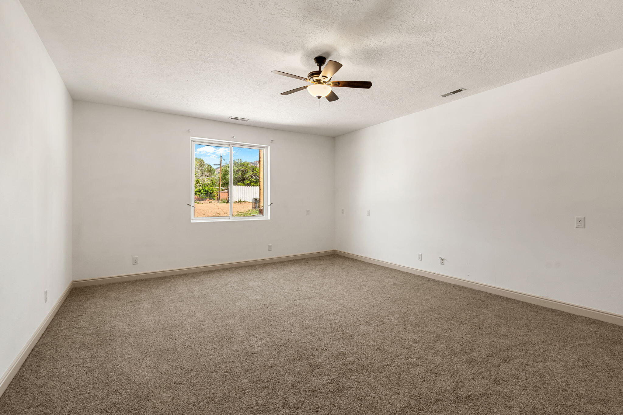 45 South 300 West Parowan, UT 84761 - Photo 17 of 68 45 S 300 W