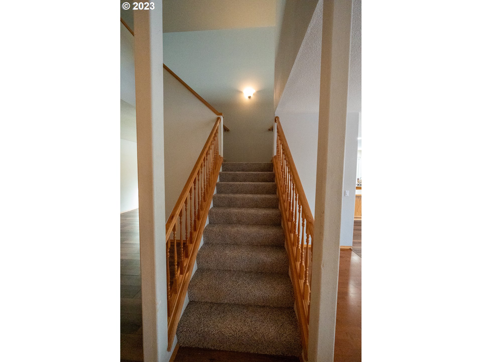 23891 Southwest Middleton Road Sherwood, OR 97140 - Photo 11 of 31 a view of entryway