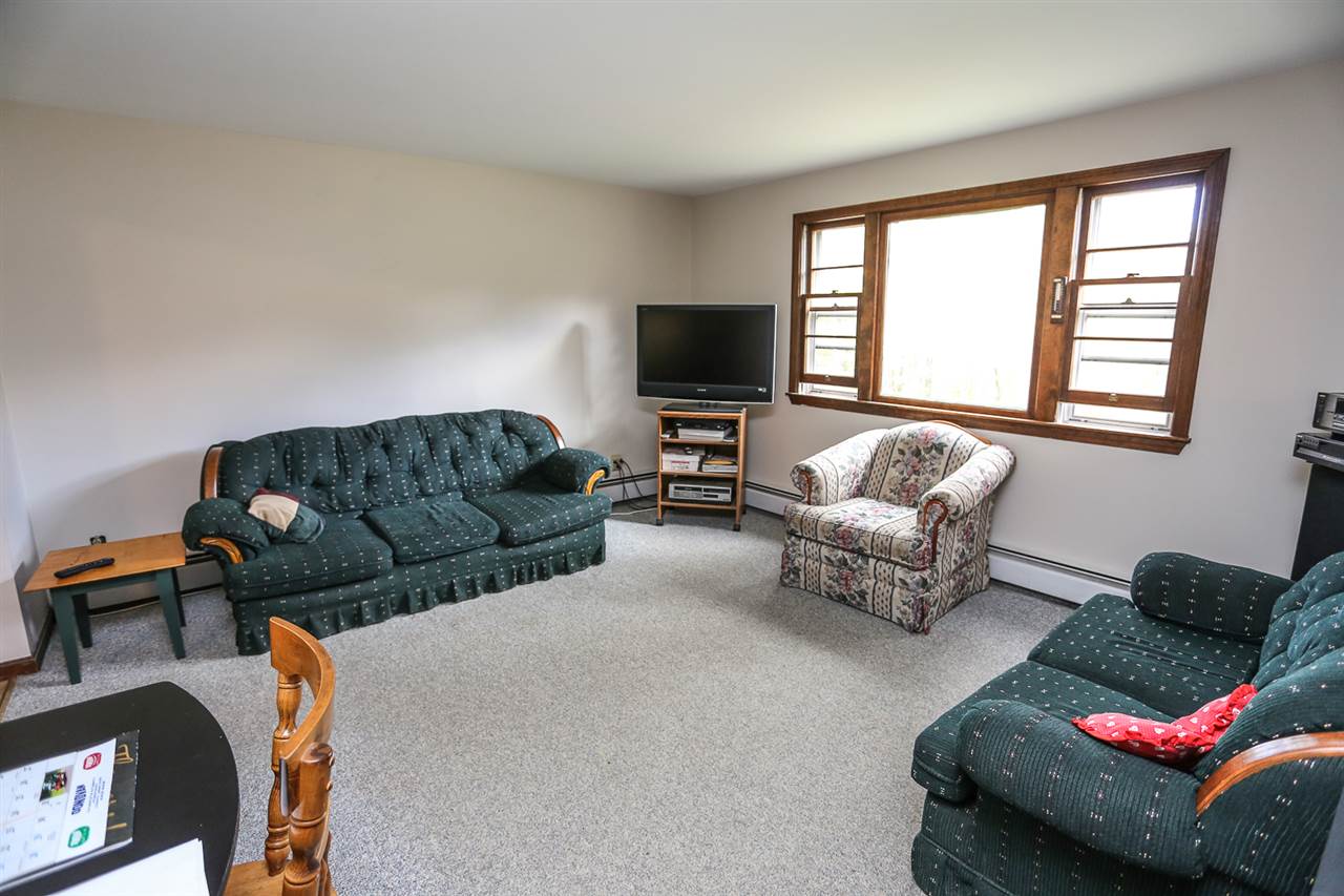 97 Old Derry Road Londonderry, NH 03053 - Photo 12 of 26