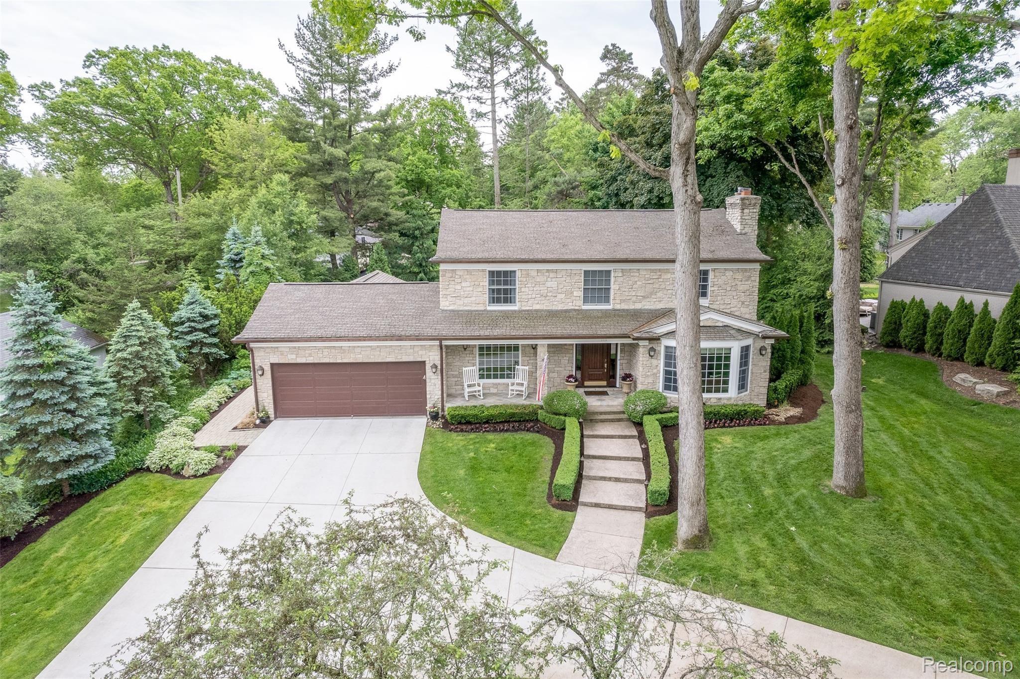 111 Denbar Road Bloomfield Hills, MI 48304 - Photo 2 of 43 Denbar-53.jpg