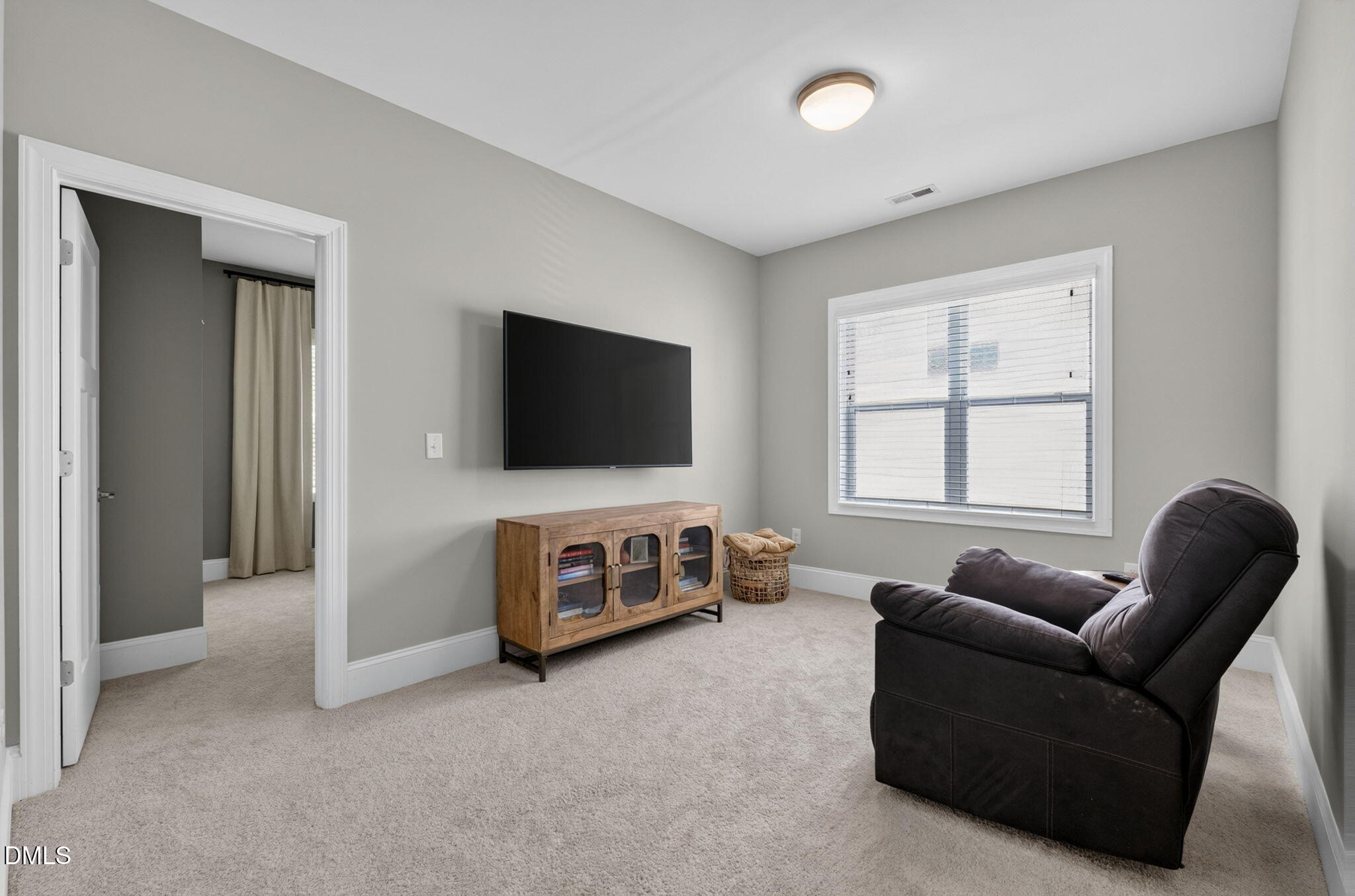 5017 Centerbud Place Raleigh, NC 27606 - Photo 16 of 33 19-web-or-mls-5017 Centerbud Place -19
