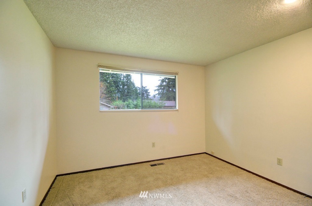12720 Southeast 95th Place Renton, WA 98056 - Photo 21 of 25 Gallery Image 21